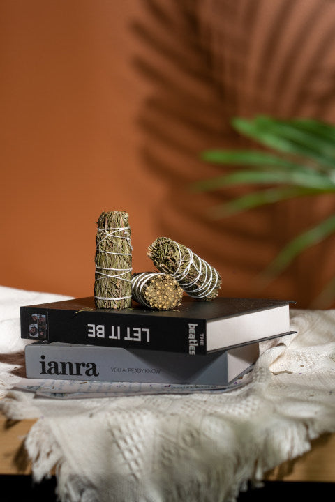 Natural North American Cedar Smudge Stick | California Cedar Incense Stick | Prayer & Meditation White Sage