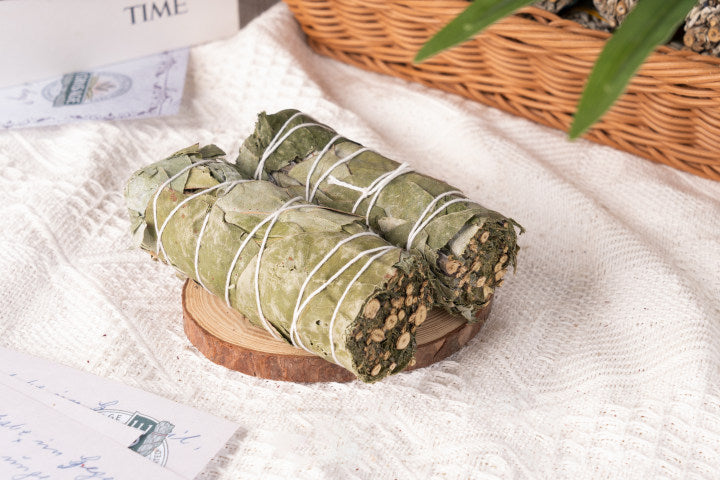 Natural North American Cedar Smudge Stick | California Cedar Incense Stick | Prayer & Meditation White Sage