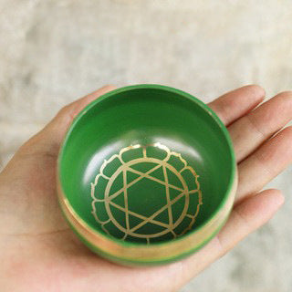Nepal Handmade Singing Bowl Set for Meditation & Yoga (7 Chakra Colors) – Copper Tibetan Sound Bowl