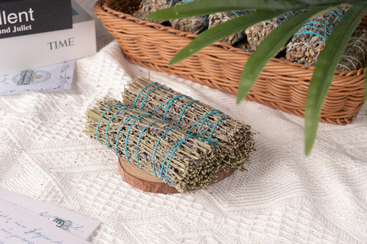 Natural North American Cedar Smudge Stick | California Cedar Incense Stick | Prayer & Meditation White Sage